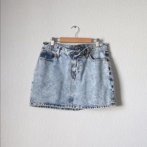 Vintage Gap Acid Wash Denim Skirt Sz: 28